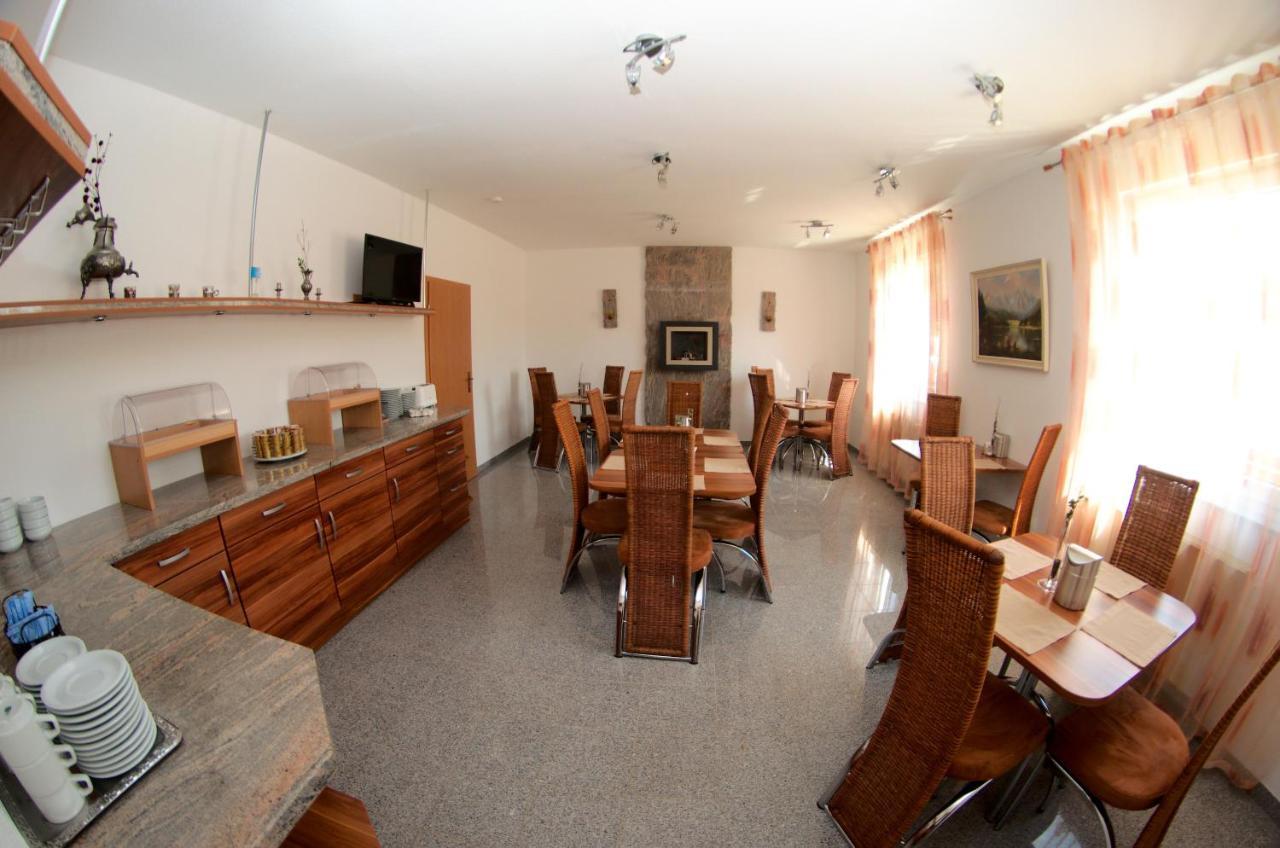 Giesen Messe-Hotel "Waldruhe" מראה חיצוני תמונה