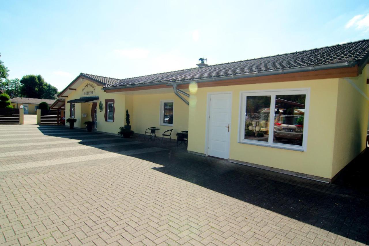 Giesen Messe-Hotel "Waldruhe" מראה חיצוני תמונה